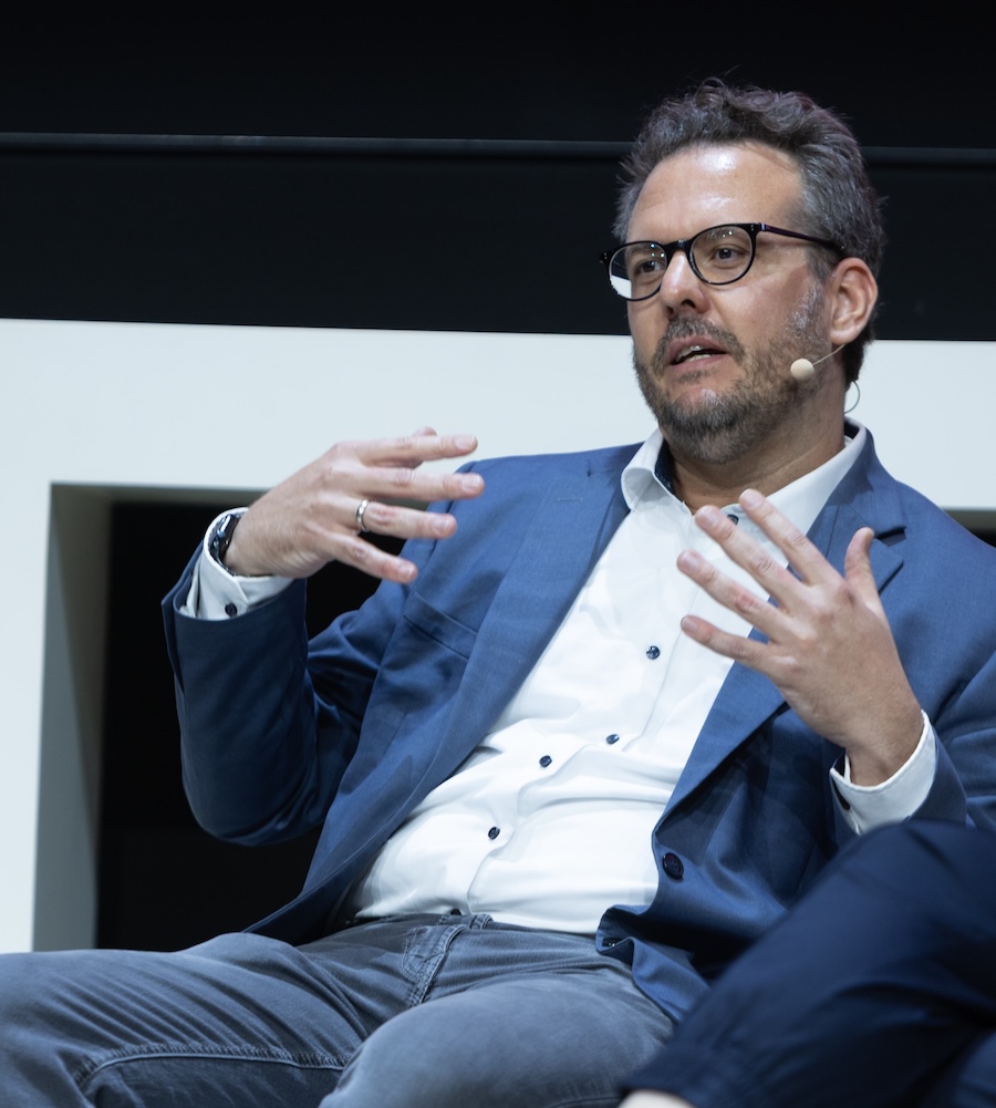 Prof. Dr. Simon Nestler beim Coaching